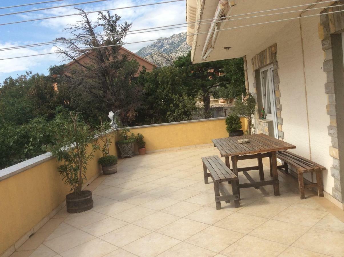 Apartman Nadia Karlobag Exterior foto